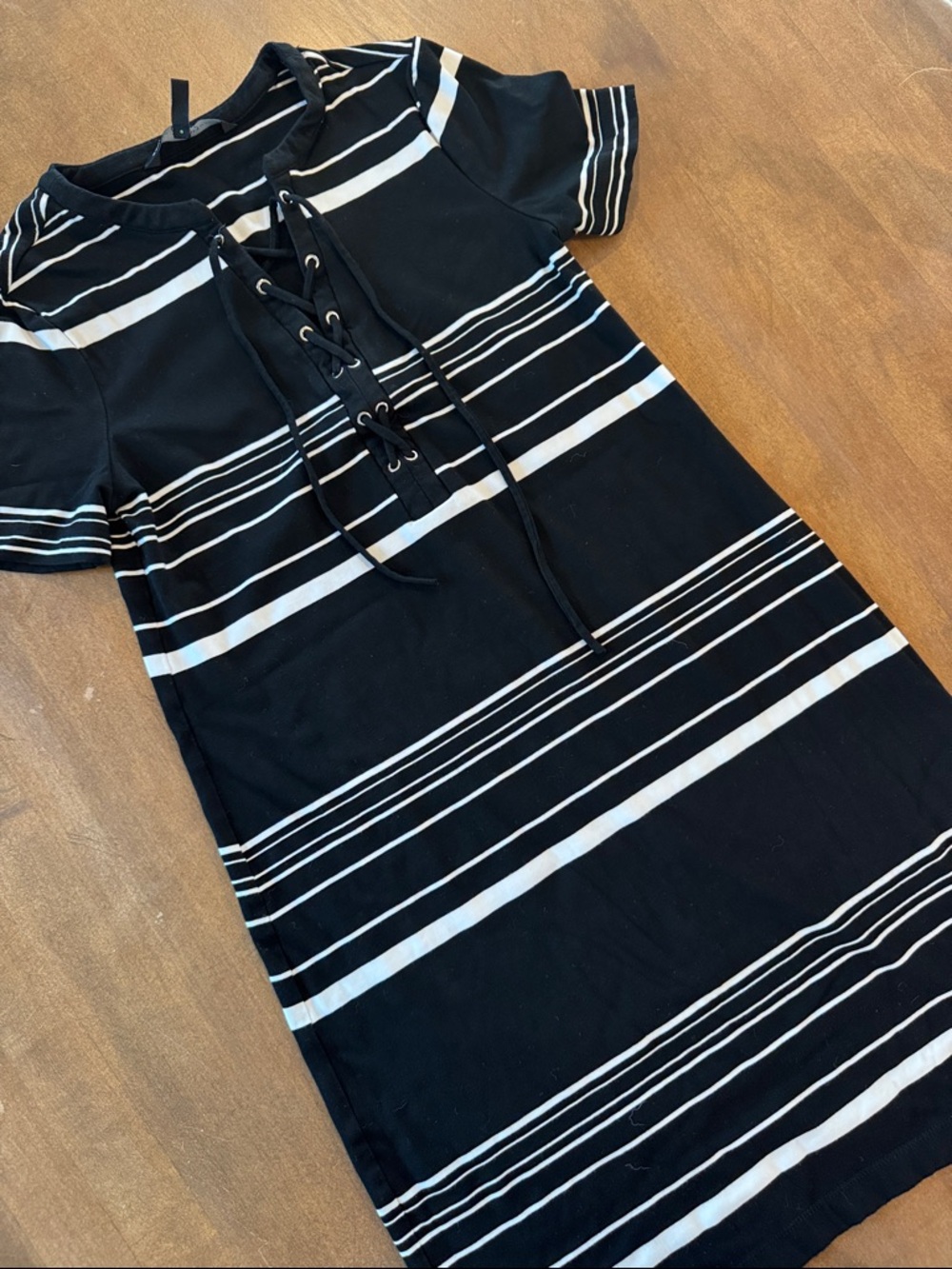 White House Black Market Black and White Sheath Mini Dress